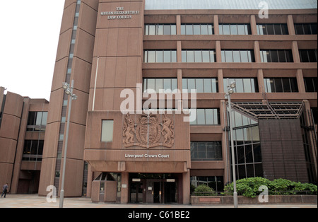 Main entrance to Liverpool Crown Court, Queen Elizabeth II Law Courts Derby Square, Liverpool L2 1XA Stock Photo