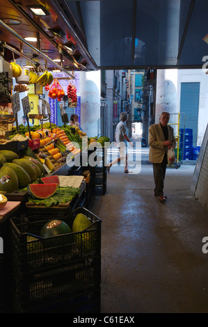 Fruit and vegetable stall at Mercat de la Boqueria