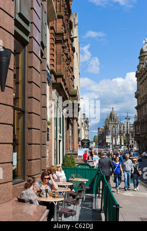 Terrace of a pub on Buchanan Street in the city centre, Glasgow, Scotland, UK Stock Photo