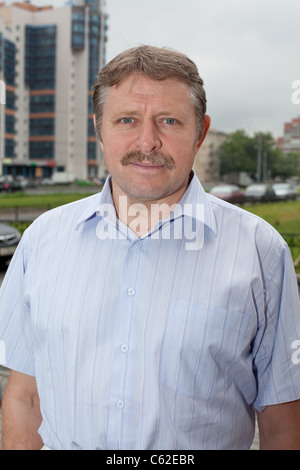 Russian man standing on the streets Stock Photo - Alamy