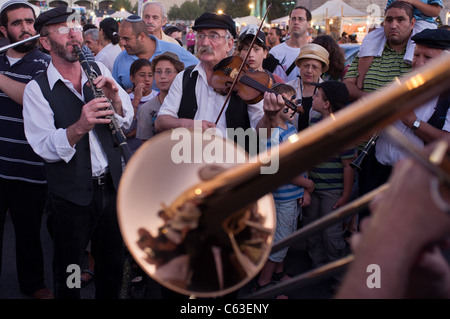 Klezmer musicians play Jewish soul music for the crowds in the 24th Int'l Klezmer Festival. Tzfat, Israel. 15/08/2011. Stock Photo