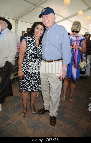 Debi Dobbs, Lou Dobbs in attendance for 2010 Hampton Classic Horse Show - SUN, Snake Hollow Road, Bridgehampton, NY September 5, 2010. Photo By: Rob Rich/Everett Collection Stock Photo