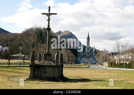 Lourdes in winter: Basilica of the Immaculate Conception, Sanctuary of Lourdes. Stock Photo