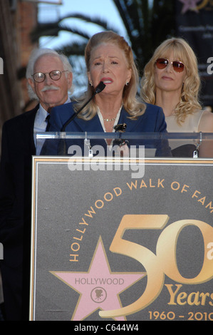 Bruce Dern, Diane Ladd, Laura Dern at the induction ceremony for Stars on The Hollywood Walk Of Fame for Family Bruce Dern, Laura Dern and Diane Ladd, Hollywood Boulevard, Los Angeles, CA November 1, 2010. Photo By: Michael Germana/Everett Collection Stock Photo