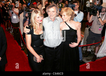 Cameron Diaz, Curtis Hanson, Toni Collette at arrivals for IN HER SHOES Premiere at Toronto Film Festival, Roy Thompson Hall, Toronto, ON, September 14, 2005. Photo by: Malcolm Taylor/Everett Collection Stock Photo