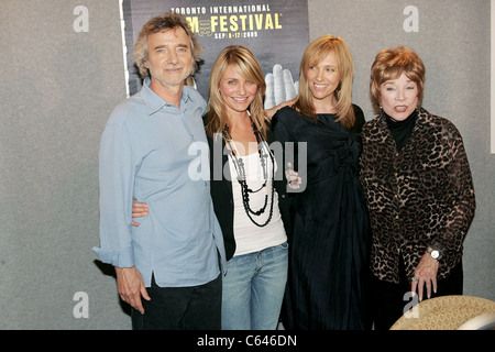 Curtis Hanson, Cameron Diaz, Toni Collette, Shirley MacLaine at the press conference for IN HER SHOES Premiere at Toronto Film Festival, Sutton Place Hotel, Toronto, ON, September 14, 2005. Photo by: Malcolm Taylor/Everett Collection Stock Photo