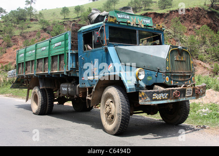 Vintage Shaktiman truck broken down on the highway in Nagaland northern east India Stock Photo