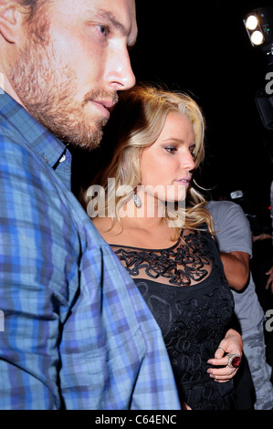 Eric Johnson, Jessica Simpson, enter their Midtown Manhattan hotel out and about for CELEBRITY CANDIDS - WEDNESDAY, , New York, Stock Photo