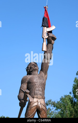 The Unknown Soldier monument to heroes of the revolution on Avenida Bolivar. Managua, Nicaragua, Central America Stock Photo