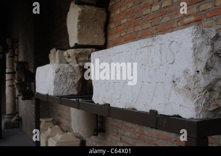Ashlars .Renaissance ( Plateresque ) belonging to the ANTIQUARIUM - Wall of ALCALA DE HENARES ( 13 th ).SPAIN Stock Photo