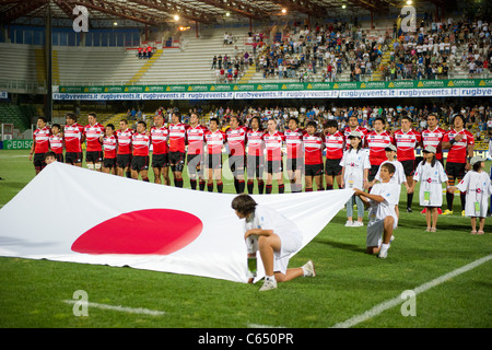 Japan team group line up (JPN) at the International test match between Italy 31-24 Japan. Stock Photo