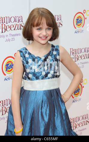 Joey King at arrivals for RAMONA AND BEEZUS Premiere, Madison Square Park, New York, NY July 20, 2010. Photo By: Rob Kim/Everett Collection Stock Photo