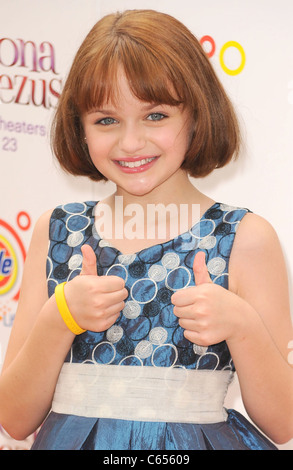 Joey King at arrivals for RAMONA AND BEEZUS Premiere, Madison Square Park, New York, NY July 20, 2010. Photo By: Kristin Callahan/Everett Collection Stock Photo