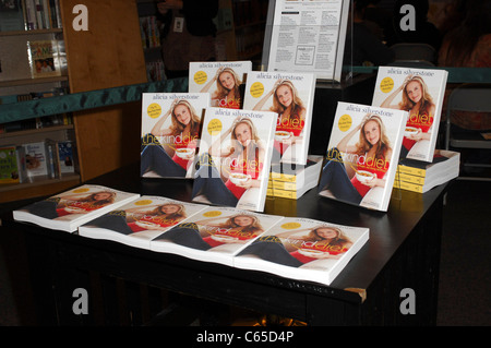 Alicia Silverstone at a public appearance for Alicia Silverstone at Booksigning for THE KIND DIET, Barnes & Noble, Los Angeles, CA March 15, 2011. Photo By: Elizabeth Goodenough/Everett Collection Stock Photo