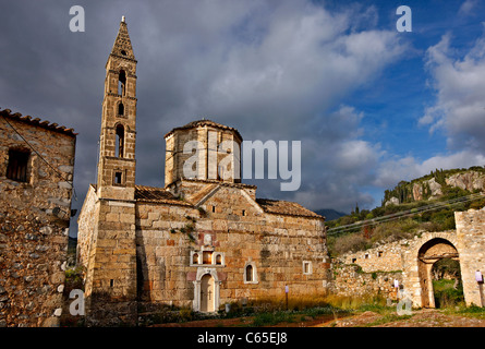 The church of Aghios Spyridon, with its impressive bell tower in Palia ('Old') Kardamyli, Messinian Mani, Peloponnese, Greece Stock Photo
