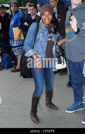 Naturi Naughton, enters a Midtown Manhattan hotel out and about for