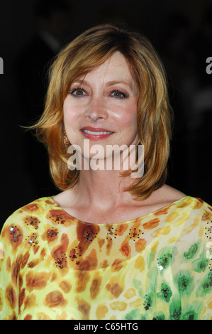 Sharon Lawrence at the 2011 Women in Film Crystal and Lucy Awards held