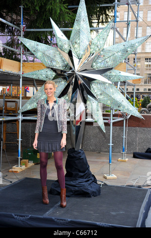 Blake Lively at a public appearance for Unveiling of the Swarovski Star Crowning The 2010 Rockefeller Center Christmas Tree, Rockefeller Plaza, New York, NY November 18, 2010. Photo By: Gregorio T. Binuya/Everett Collection Stock Photo