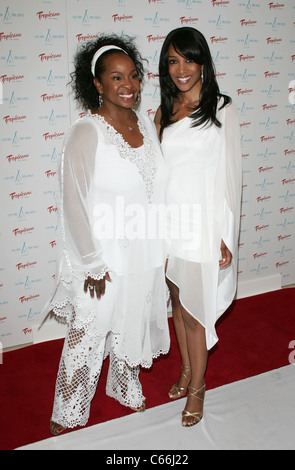 Gladys Knight, Shaun Robinson at arrivals for Nikki Beach Day/Night Club Grand Opening, Tropicana Las Vegas, Las Vegas, NV May 26, 2011. Photo By: James Atoa/Everett Collection Stock Photo