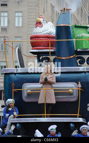 Jessica Simpson in attendance for 84th Annual Macy's Thanksgiving Day Parade, , New York, NY November 25, 2010. Photo By: Kristin Callahan/Everett Collection Stock Photo