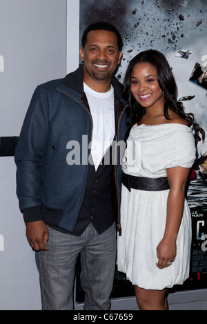 Mike Epps at arrivals for SOURCE CODE Premiere, Arclight Cinerama Dome, Los Angeles, CA March 28, 2011. Photo By: Emiley Schweich/Everett Collection Stock Photo