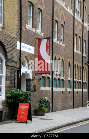 The October Gallery, an art gallery in Old Gloucester Street WC1, London, England Stock Photo