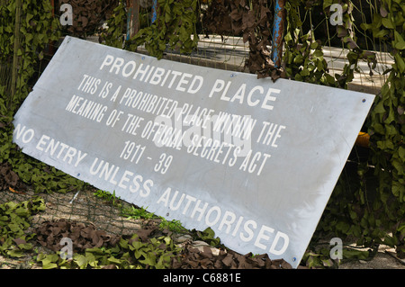 UK Official Secrets Act warning sign on the perimeter fence of a ...