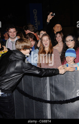 Justin Bieber at arrivals for MEGAMIND Premiere, Grauman's Chinese Theatre, Los Angeles, CA October 30, 2010. Photo By: Michael Stock Photo