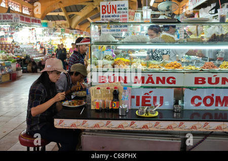 Snack Bar Cafe in Ben Thanh Market in Ho Chi Minh City, Saigon, Vietnam Stock Photo