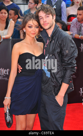 Sarah Hyland, Guest at arrivals for Harry Potter and the Deathly Hallows - Part 2 North American Premiere, Avery Fisher Hall at Stock Photo