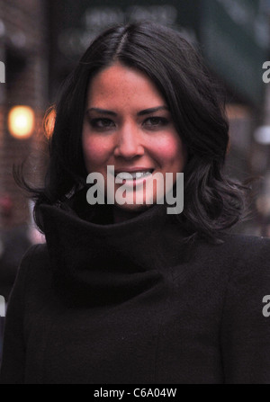 Olivia Munn at talk show appearance for The Late Show with David Letterman - WED, Ed Sullivan Theatre, New York, NY January 12, Stock Photo