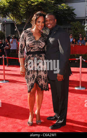 Curtis Conway, Laila Ali at arrivals for The 2011 ESPY Awards - ARRIVALS, Nokia Theatre at L.A. LIVE, Los Angeles, CA July 13, 2011. Photo By: Elizabeth Goodenough/Everett Collection Stock Photo