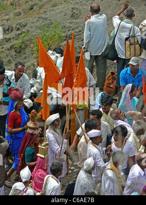 A group of wayfarers. Dive ghat, Maharashtra, India Stock Photo