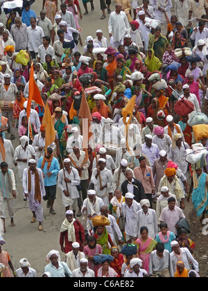 A group of wayfarers. Dive ghat, Maharashtra, India Stock Photo