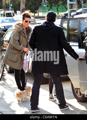 Kate Beckinsale and her husband Len Wiseman shop in Santa Monica with their daughter Lily and pet dog Los Angeles, California - Stock Photo