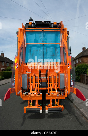 Back view of a typical wheelie bin loading dust bin lorry Stock Photo