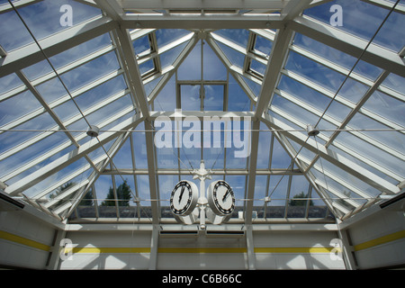 Roof of the atrium to the Cripps Hall and Theatre, Northampton School For Boys, UK Stock Photo