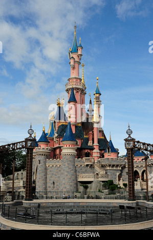 Sleeping Beauty Castle. Fantasyland, Disneyland, Paris, France Stock ...