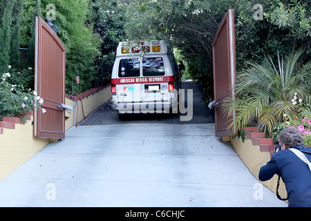 Ailing actress Zsa Zsa Gabor returning home in an ambulance Zsa Zsa Gabor has left a hospital in Los Angeles after overcoming Stock Photo