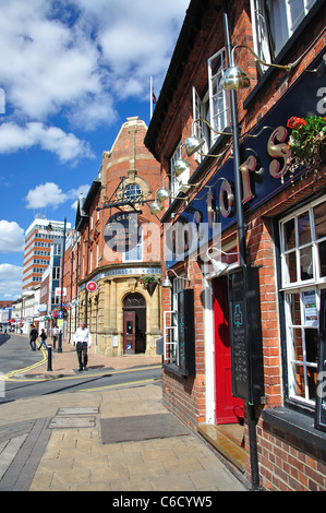 Queen Street, Maidenhead, Royal Borough of Windsor and Maidenhead, Berkshire, England, United Kingdom Stock Photo