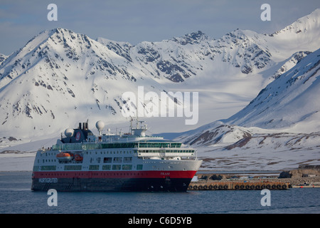 The Hurtigruten cruise ship Fram, at Ny Alesund, Kongsfjord, Svalbard Stock Photo