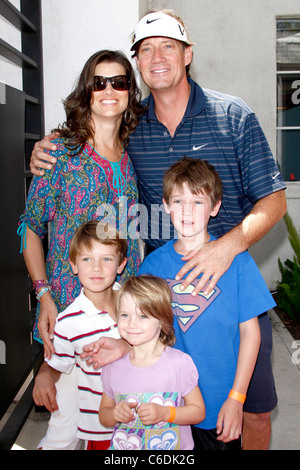 Kevin Sorbo, Sam Jenkins at arrivals for TANGLED Premiere, El Capitan