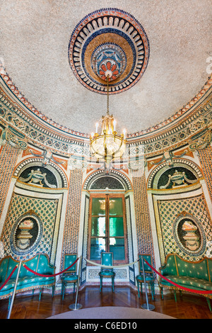 Chateau de Rambouillet,  La Chaumiere aux Coquillages (The Pavilion of Shells) Stock Photo