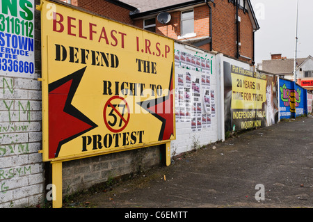 Political murals in West Belfast Stock Photo