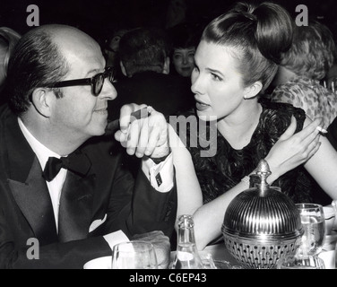 PHIL SILVERS (1911-1985) US entertainer and comedy actor with second wife Evelyn about 1964 Stock Photo