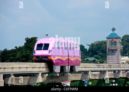 Skytrain at the gate of Sentosa Island, Singapore Stock Photo