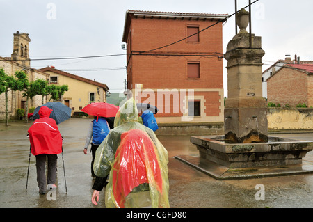 Spain, St. James Way: Pilgrims on their way to Santiago de Compostela, here in Castildelgado Stock Photo