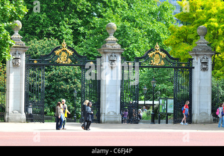St. James's Park entrance, London, Britain, UK Stock Photo