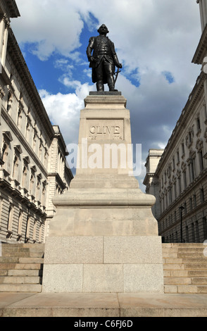 Robert Clive statue, Major General Robert Clive, Clive Steps, London, Britain, UK Stock Photo