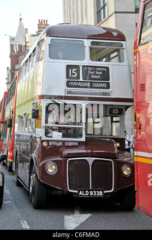 Routemaster bus side view of cab RT 1702 Stock Photo - Alamy